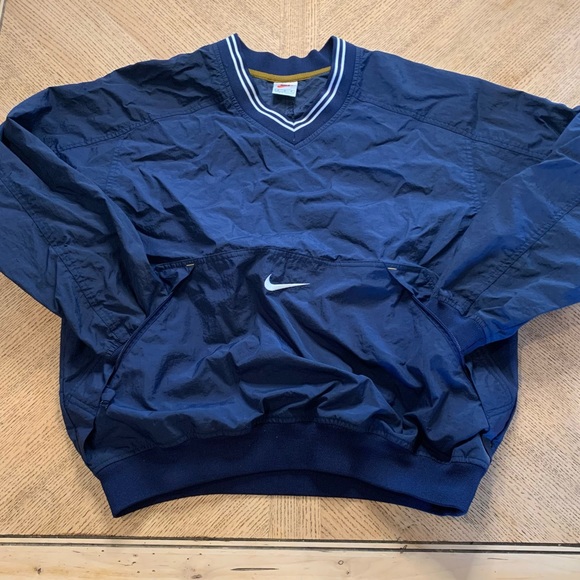 Nike Windbreaker - Picture 1 of 4